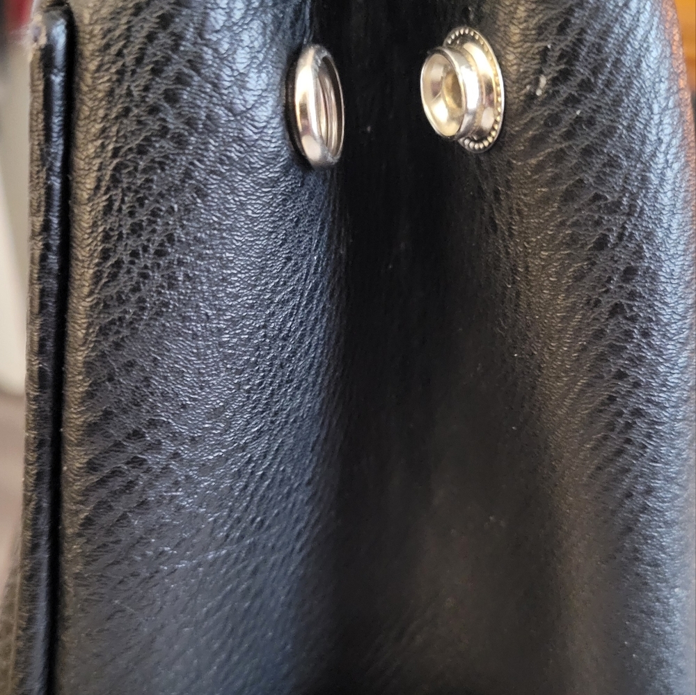 Black Purse - Picture 10 of 10